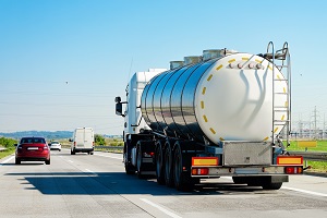 Exports and imports decreased by 6.9% and 4.1% in nominal terms - May 2023