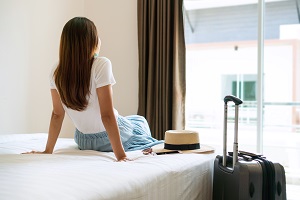 Overnight stays by residents increased by 5.6%, while those by non-residents declined for the second consecutive month - September 2025