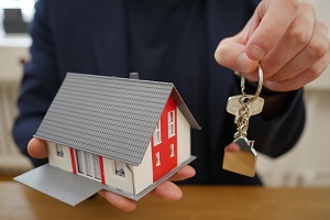 Interest rate decreased to 3.735% - March 2025